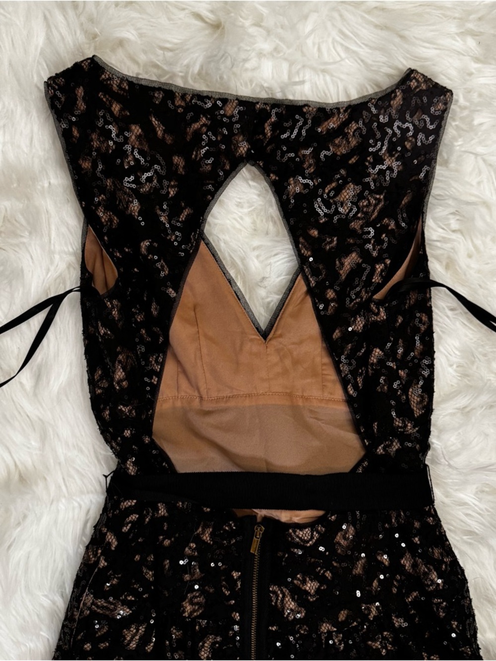 BCBG Max Azria Black Lace Sequin Fit & Flare Dress w Bow Detail Size 0 - Picture 8 of 11